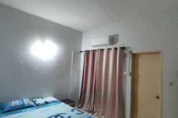 Alpine Village Apartment