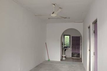 Taman Telipot, Bukit Sentosa, Rawang, Selangor, Single Storey Terrace, Full Loan