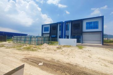 Kawasan Perindustrian Kg. Acheh, Sitiawan, Perak, Semi-Detached Factory, For Sale