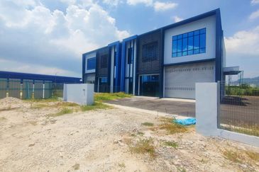 Kawasan Perindustrian Kg. Acheh, Sitiawan, Perak, Semi-Detached Factory, For Sale