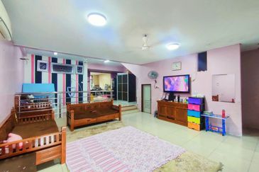 Perdana College Heights