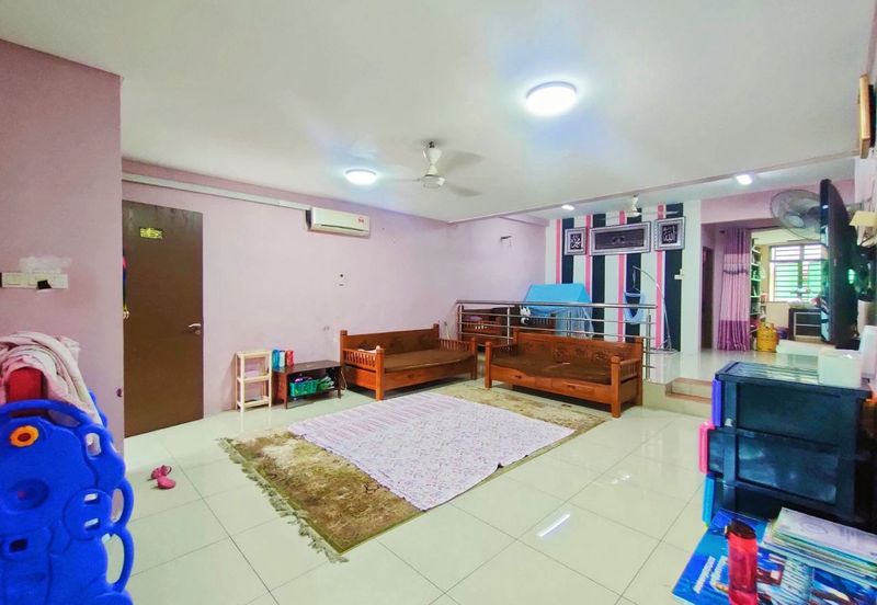 Perdana College Heights