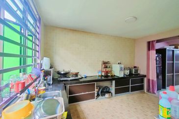 Perdana College Heights