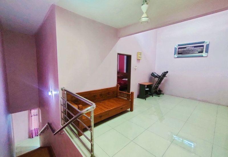 Perdana College Heights