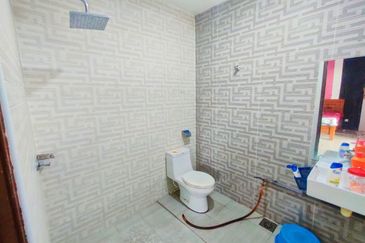 Perdana College Heights