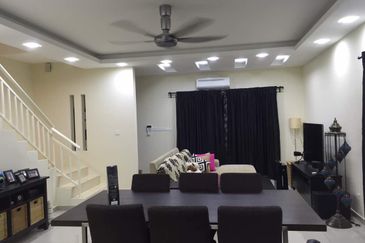 Laman Delfina @ Nilai Impian