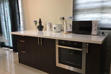 Laman Delfina @ Nilai Impian