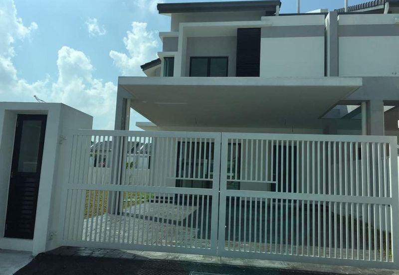 Laman Delfina @ Nilai Impian