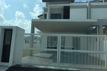 Laman Delfina @ Nilai Impian