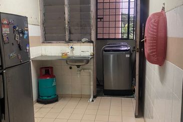 Apartment Cempakapuri