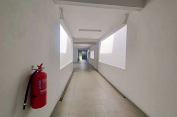 D'Camelia Court Nilai Impian