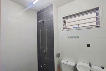 D'Camelia Court Nilai Impian