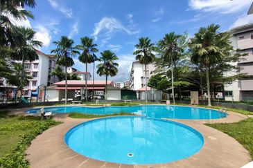 D'Camelia Court Nilai Impian