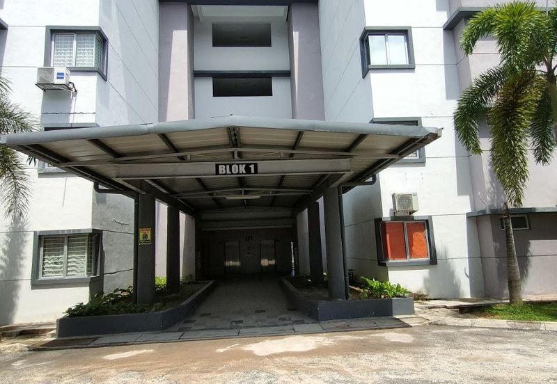 D'Camelia Court Nilai Impian