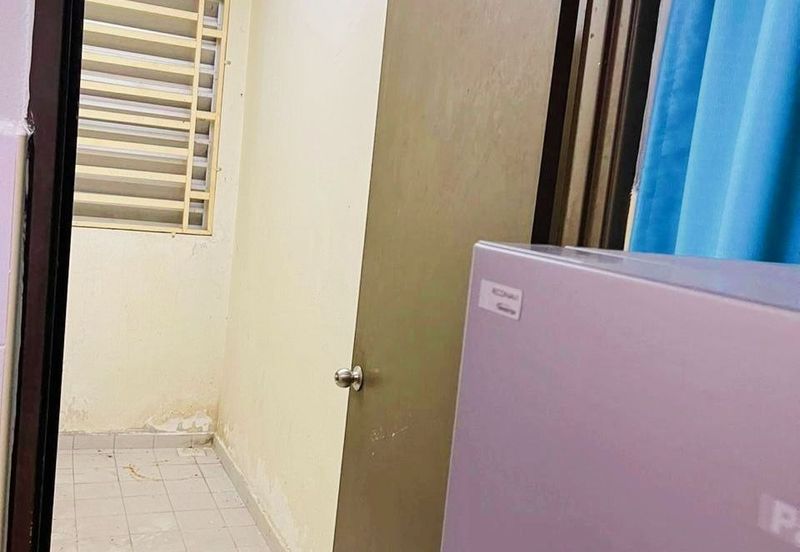 ANGGERIK COURT APARTMENT (PUTRA NILAI)