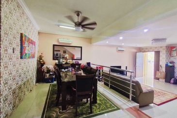 Perdana College Heights