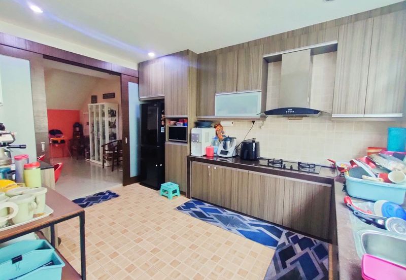 Perdana College Heights