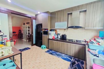 Perdana College Heights