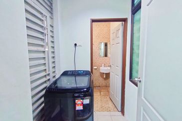 Perdana College Heights