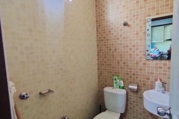 Perdana College Heights