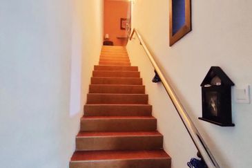 Perdana College Heights