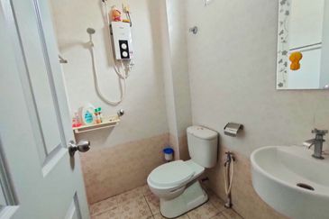 Perdana College Heights