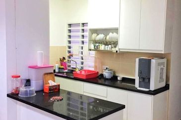 Kiara Court - Nilai Impian