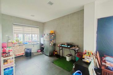 Below Market Value, End Lot, Brand New, Taman Semarak Warisan, Sepang, Selangor, For Sale