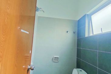 Below Market Value, End Lot, Brand New, Taman Semarak Warisan, Sepang, Selangor, For Sale