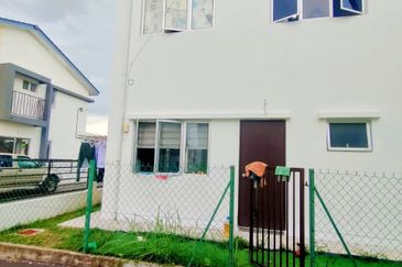 Below Market Value, End Lot, Brand New, Taman Semarak Warisan, Sepang, Selangor, For Sale