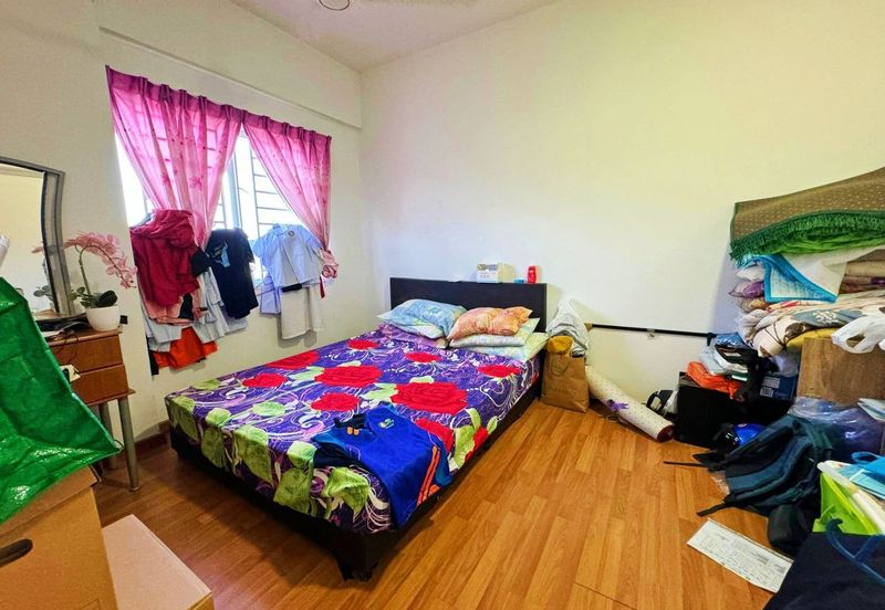 Pangsapuri Jenderam Indah