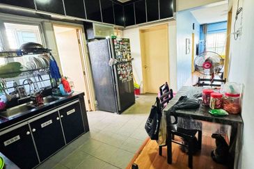 Pangsapuri Jenderam Indah