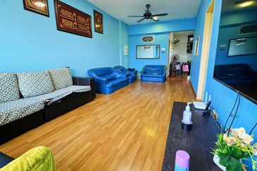 Pangsapuri Jenderam Indah