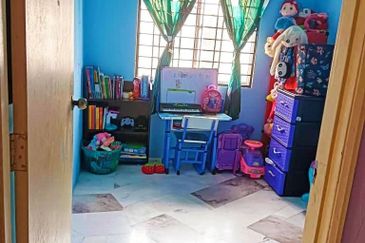 Residensi Warnasari 3