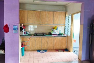 Residensi Warnasari 3