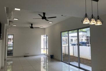 Parkfield Residences, Tropicana Heights