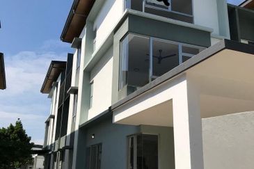 Parkfield Residences, Tropicana Heights