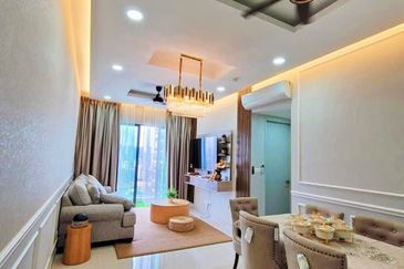 Datum Jelatek Residence