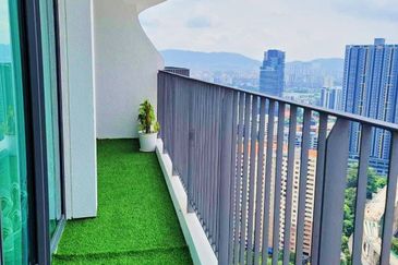 Datum Jelatek Residence