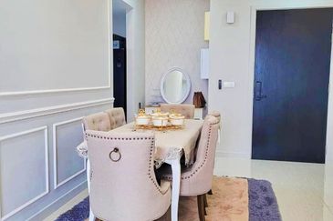 Datum Jelatek Residence