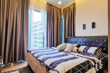 Datum Jelatek Residence