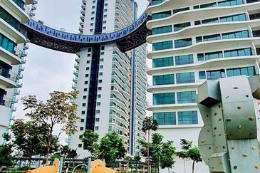 Datum Jelatek Residence