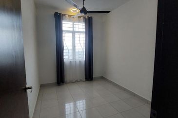 Impiana Sky Residensi @ The Earth