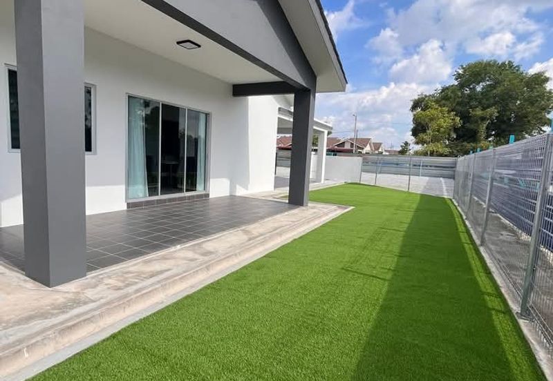 UNI PARKLAND @ TAMAN TRONOH BOTANI