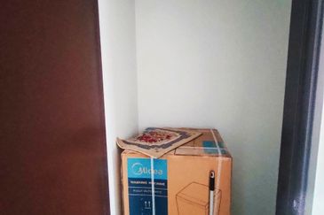 Below Market Value, Intermediate, Double Storey House, Taman Semarak Warisan, Sepang, Selangor, For Sale