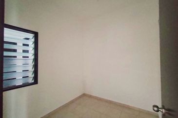 Below Market Value, Intermediate, Double Storey House, Taman Semarak Warisan, Sepang, Selangor, For Sale