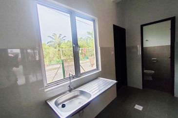 Below Market Value, Intermediate, Double Storey House, Taman Semarak Warisan, Sepang, Selangor, For Sale