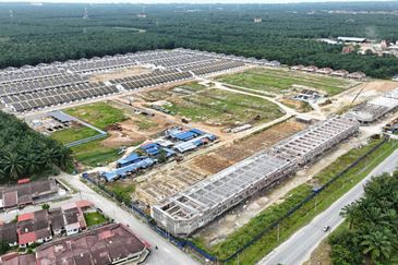 Shop Lot, Freehold, Open Title, Seri Mahkota, Simpang 2, Sitiawan, Manjung, Perak