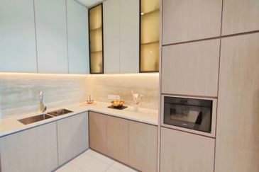 Freehold, Near Plus Highway, Double Storey Semi-D, Bandar Puteri Bangi, Kajang, Selangor