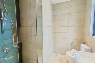 Freehold, Near Plus Highway, Double Storey Semi-D, Bandar Puteri Bangi, Kajang, Selangor